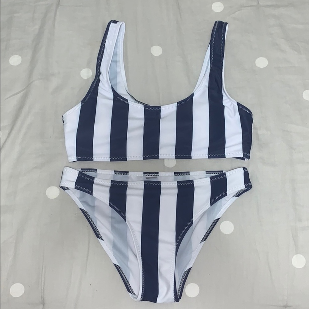 Stripped bikini set